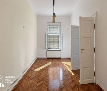 Apartament ultracentral, 3 camere, ideal atat ca locuinta, cat si pt b - Photo 4