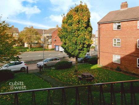2 bedroom apartment to rent - Photo 2