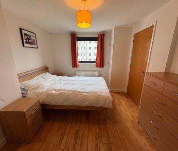 Apt 88, 17 Queens Square, BT1, Belfast - Photo 6