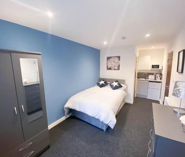 Studio to rent - Photo 1