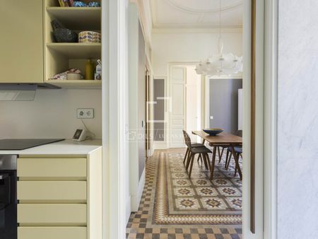 Excellent 3 Bedroom apartment with 20m² terrace for rent in El Born, Barcelona - Foto 3