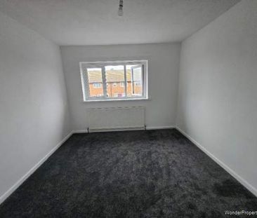 3 bedroom property to rent in Batley - Photo 3