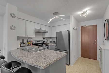 For Lease - 5 Michael Power Place Unit# 1401, Toronto, Ontario - Photo 4