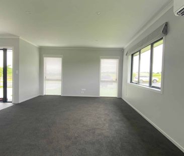 53 Thomson Avenue - Photo 1