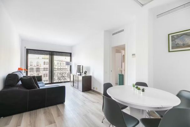 Carrer del Consell de Cent, Barcelona, Catalonia 08011 - Photo 1