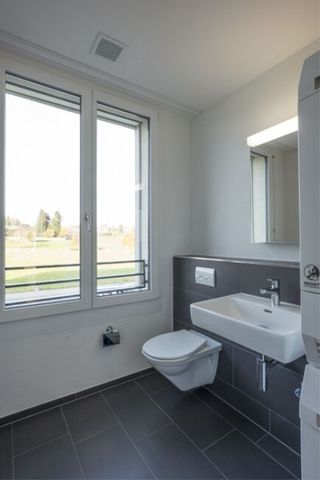 Individual apartment or first roommate - You're in the right place - Photo 4