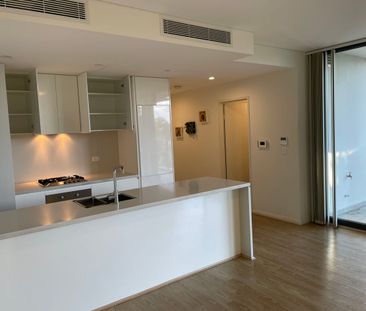 One standard bedroom plus one study room that can accommodate a sin... - Photo 2