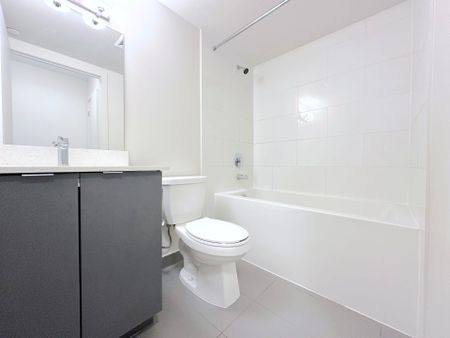 For Lease - 3385 Dundas Street Unit# 308, Toronto, Ontario - Photo 4