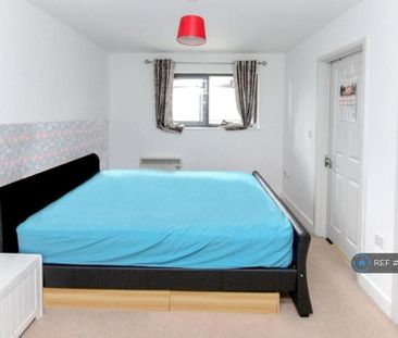 2 bedroom flat to rent - Photo 3