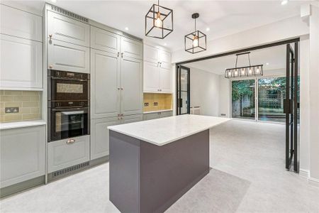 5 bedroom terraced house to rent - Photo 3