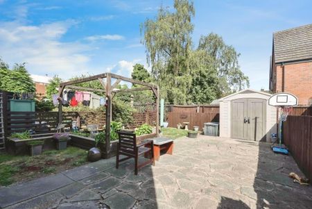 4 Bed Semi-Detached House, Duddeston Manor Road, B7 - Photo 2