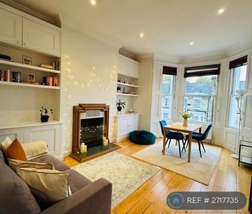 2 bedroom flat to rent - Photo 2