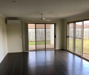 8 Westminster Road Bellmere - Photo 2