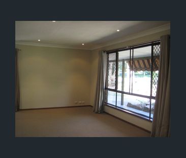 1 Wambaya Street, Belmont QLD 4153 - House For Rent | Domain - Photo 3