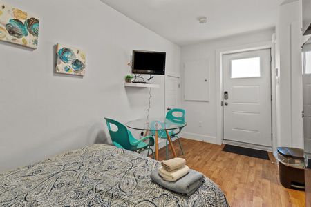 Pennywell Road - Photo 2