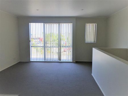 Unit 21, 15 Bishop Lenihan Place, East Tamaki, Auckland - Photo 3