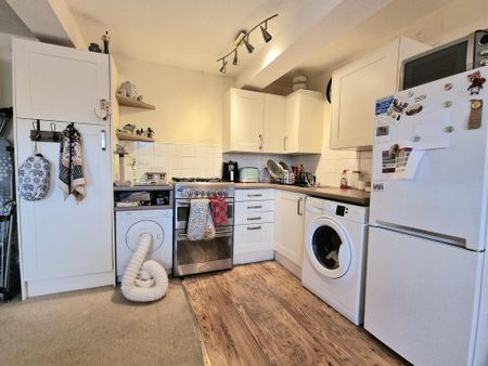 1 bedroom apartment to rent - Photo 4