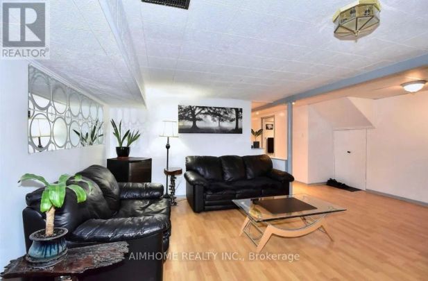 212 BEECHY DRIVE - Photo 1