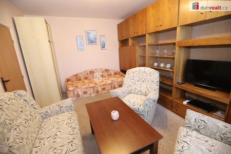 Pronájem bytu 1+1 40 m² - Fotografie 2