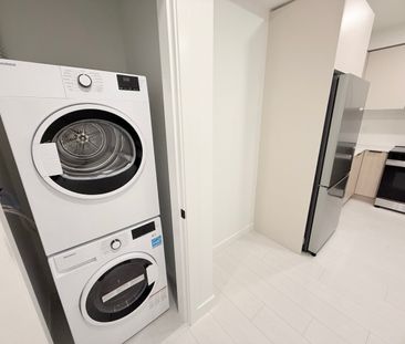 Spacious Brand New One Bedroom and Den in Central Surrey - Photo 5