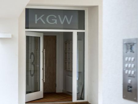 King Georges Walk, Esher, Surrey, KT10 - Photo 4