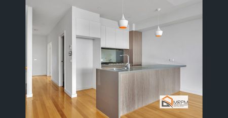 Spacious & Stylish 3/4 bedroom Residence - Photo 3