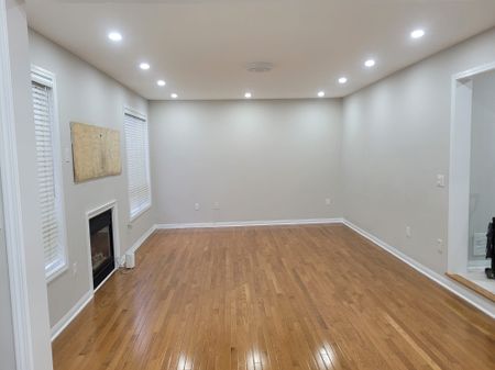 For Lease - 20 Bowsfield Drive, Brampton, Ontario - Photo 5