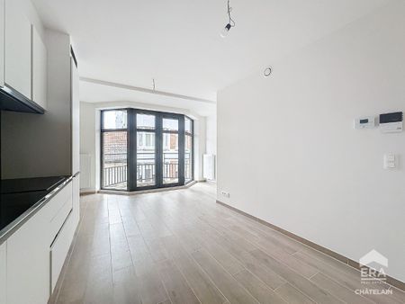 SAINT-GILLES - SCHITTERENDE NIEUWE STUDIO VAN 30M² + TERRAS - Photo 2