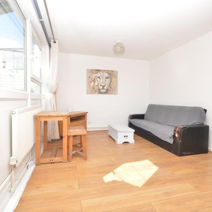 3 bedroom maisonette to rent - Photo 1