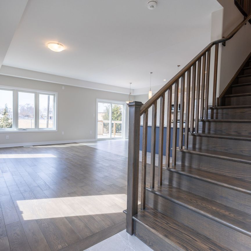 For Lease - 25 McMann Drive, Thorold, Ontario - Photo 1