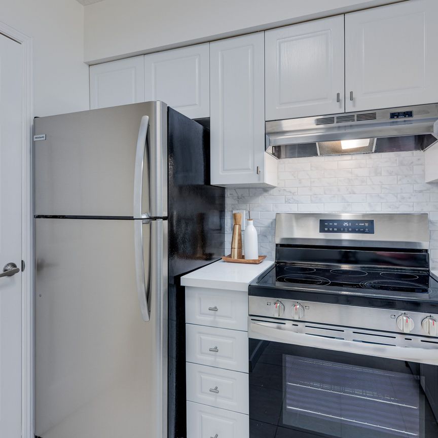 For Lease - 288 Mariners Way, Collingwood, Ontario - Photo 1