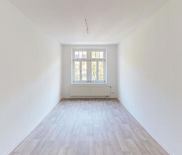 Tolle Altbauwohnung mit Balkon - Photo 1