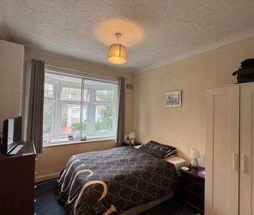 Portchester Road, Bournemouth - Photo 2