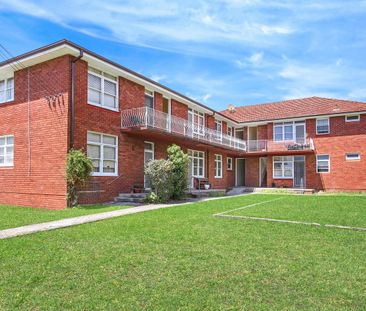 3 Bedroom Unit - Photo 3