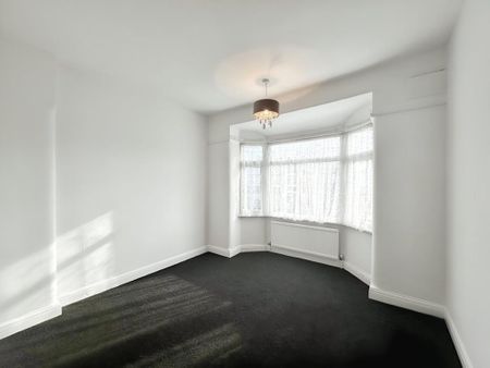 3 bedroom semi-detached house to rent - Photo 4