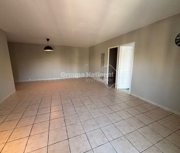 Location Maison 3 pièces 77m² - Photo 3
