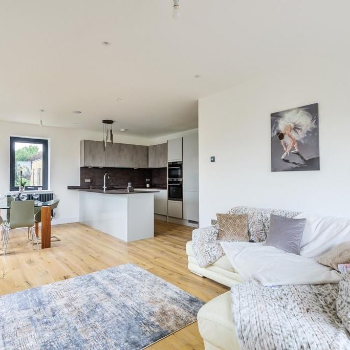 2 bedroom flat to rent - Photo 1