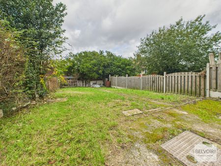 Semi-detached house to rent on - Photo 3