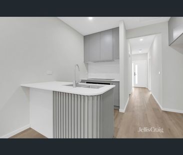 8 Immerse Walk, Wyndham Vale, Vic 3024 - Photo 2