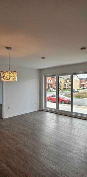 2 CH - 1 SDB - Laval - $1,950 /mo - Photo 1