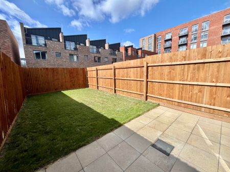 Meadow Lane, Nottingham - Photo 4