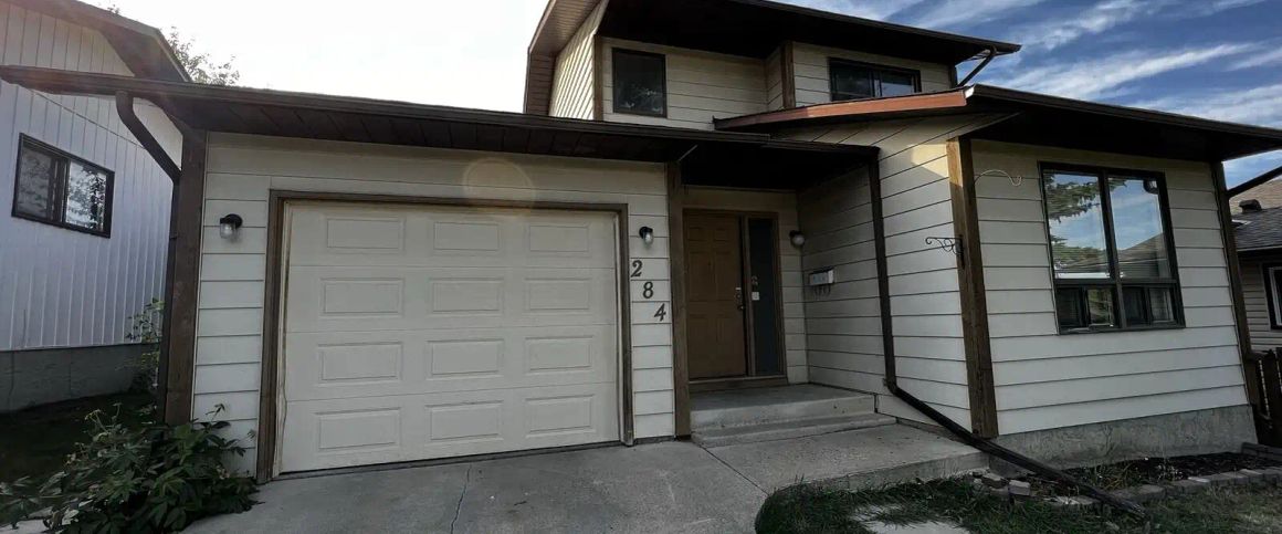 Great Family Home – Great Location | 3-Bedroom Single-Family Home — 3 Bedrooms House - Photo 1