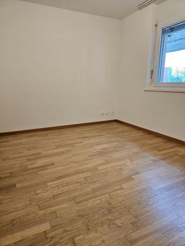 Bel appartement de 4,5 p. au 1er avec grand balcon. Idéal pour une famille. - Photo 2