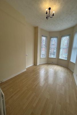 2, 39 Thorndale Avenue, Belfast, BT14 6BJ - Photo 1