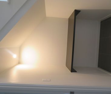 Stylish Lakeside Living in Birtinya - Photo 6