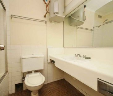Self-Contained Studio - Photo 6