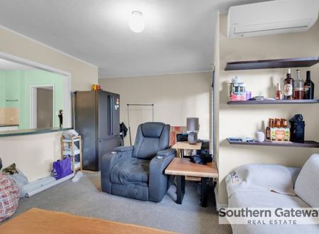 Cozy and Convenient Living in a Secure Community - Photo 5