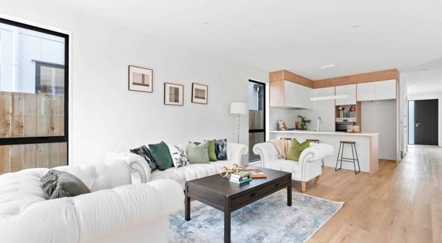 MODERN SILVERDALE HOME - Photo 1