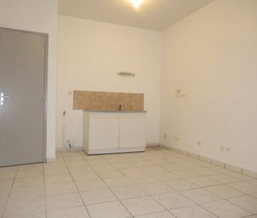 Location Appartement 3 pièces 39m² LA FERTE MACE 61600 - Photo 2