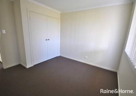 Modern Family Living in Popular Worrigee Location - Photo 2